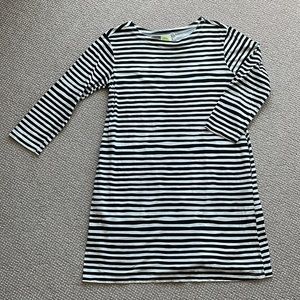 Black & White stripe t-shirt dress with side pockets.